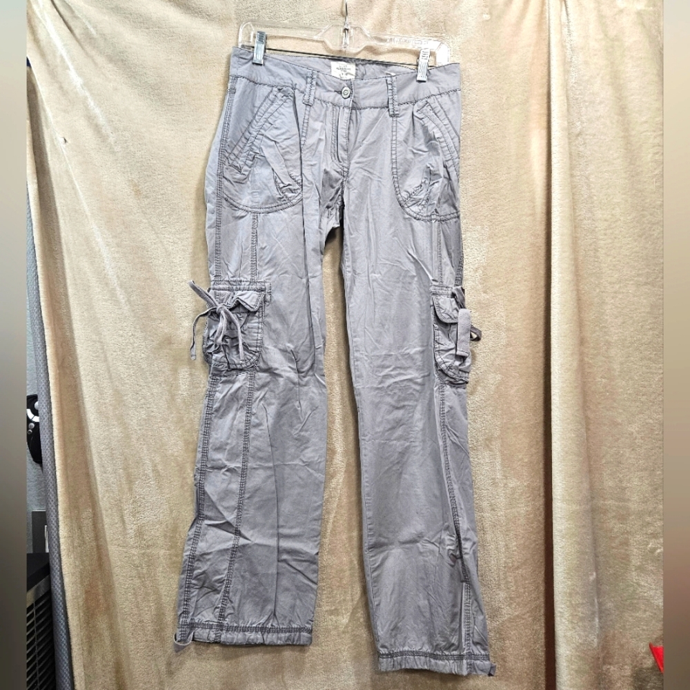 Womens H&M LOGG Gray Cargo Pants Size 8